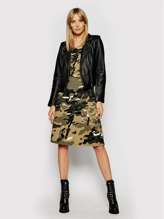 Κουπόνι ❤️ G-Star Raw Γυναίκες Καλοκαιρινά Φορέματα Φόρεμα καλοκαιρινό A-Line Dungaree Camo D19295-C387-C399 Πράσινο Regular Fit 💯 - Image 2